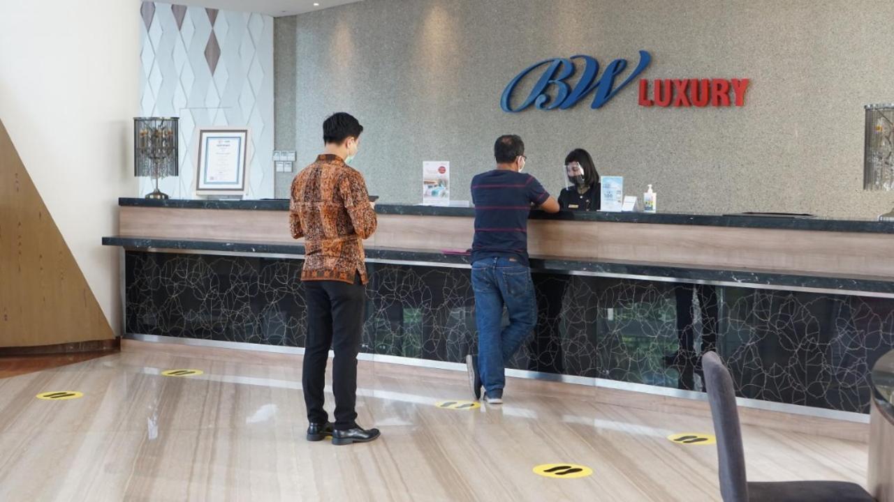 Bw豪华酒店 占碑 外观 照片